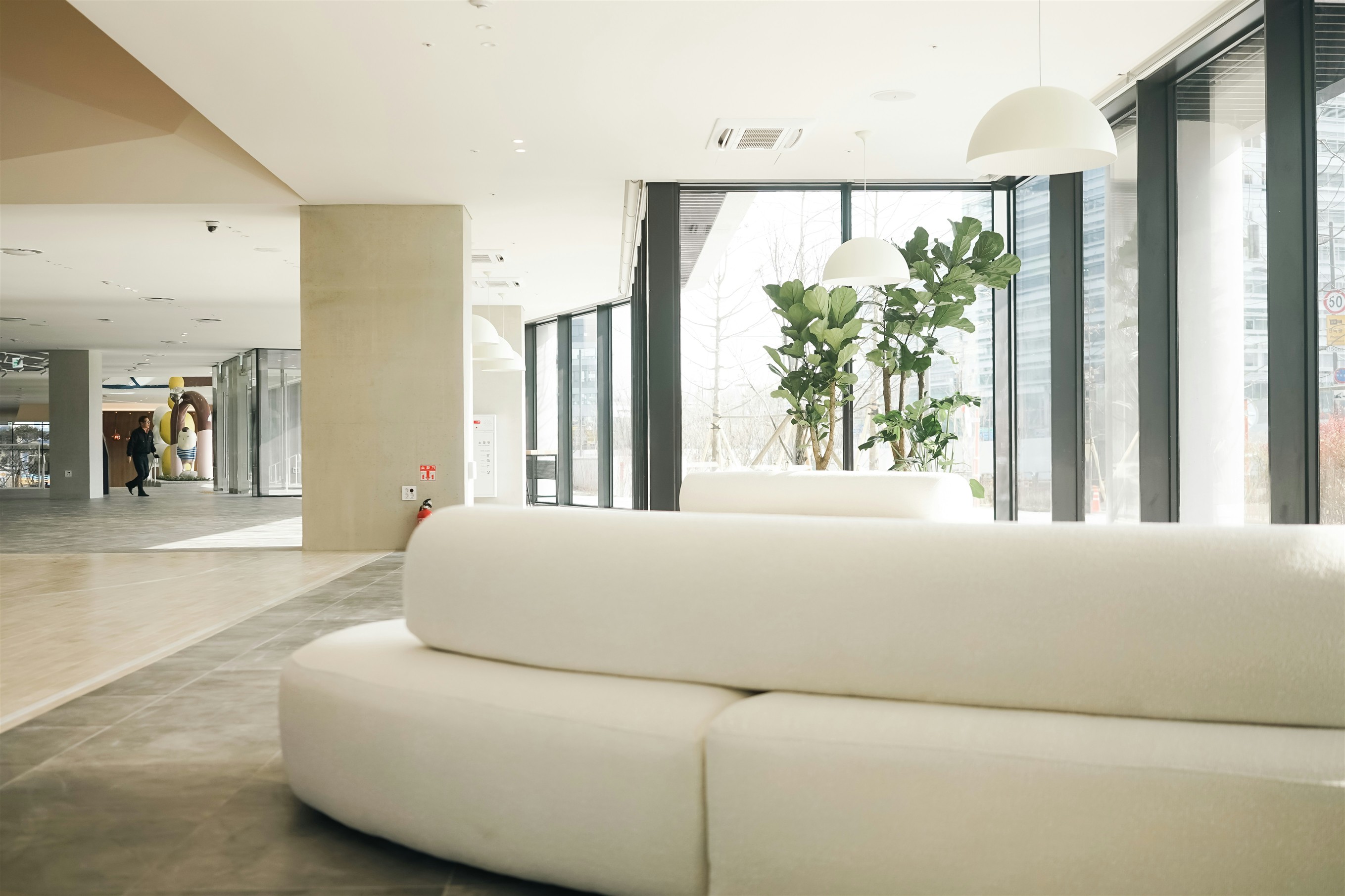 Corporate & Commercial